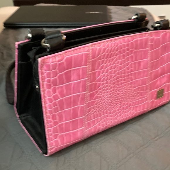 COPY - collection of 9 assorted Miche classic purse shells and one base purse - Picture 3 of 16